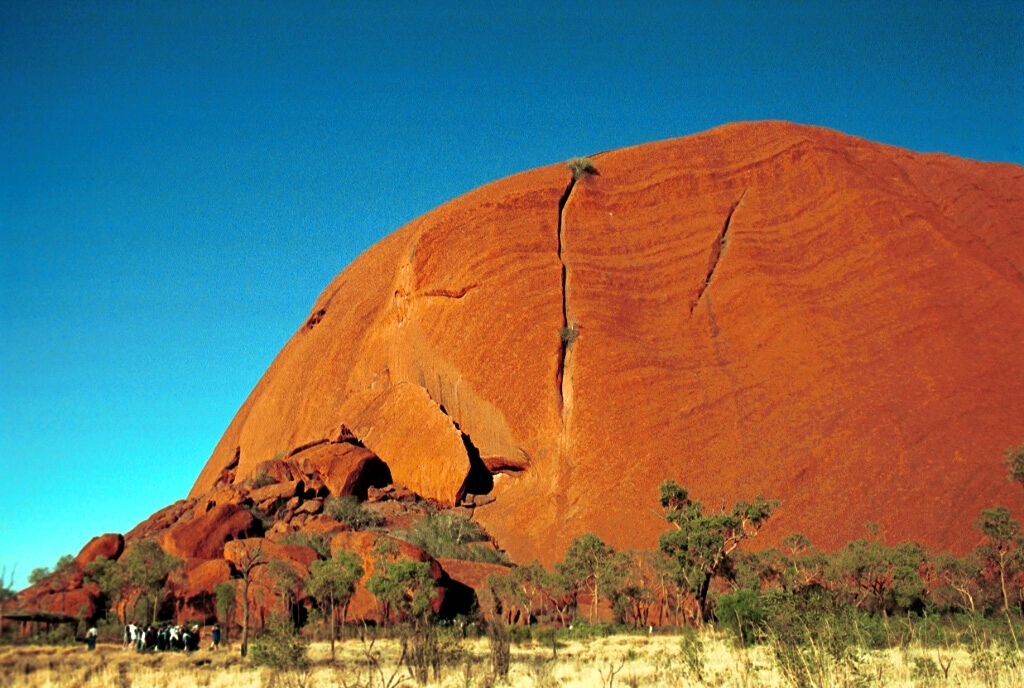 2105-08.jpg - Uluru (Ayers Rock)